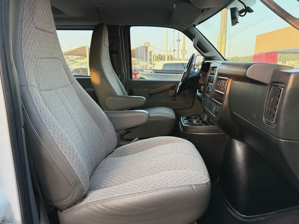 2020 Chevrolet Express, Gulf specification, automatic