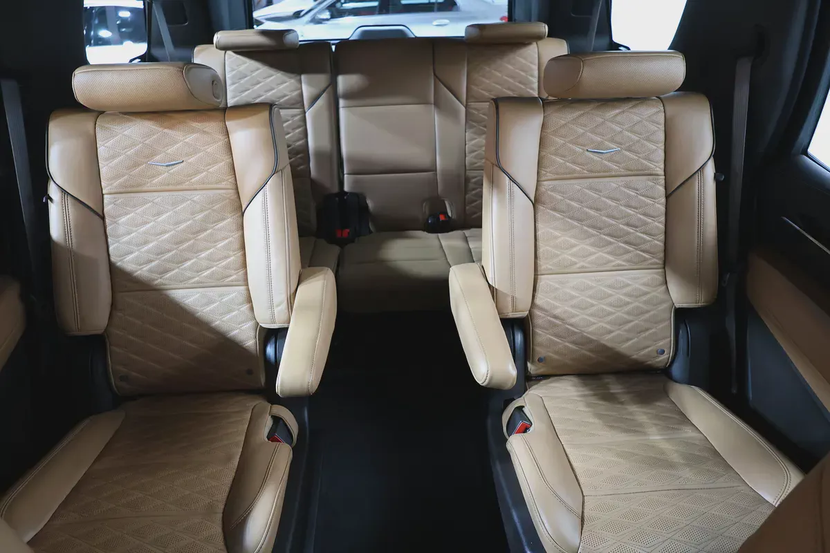 Cadillac Escalade Sport 2022 | GCC Specs | Low Mileage | Full Luxury-18-18