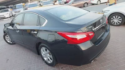 Nissan Altima SV 2016 American Specs - Well Maintained-9
