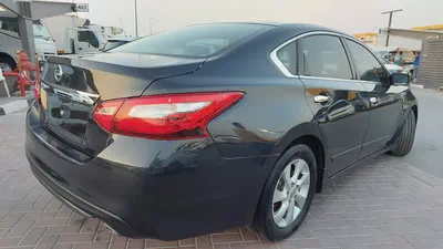 Nissan Altima SV 2016 American Specs - Well Maintained-4