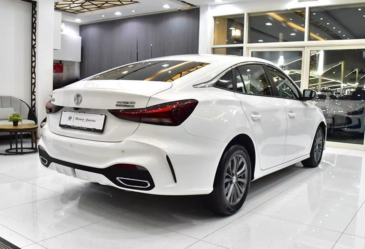 MG 5 180 DVVT ( 2025 Model ) in White Color Chinese Specs-8-8