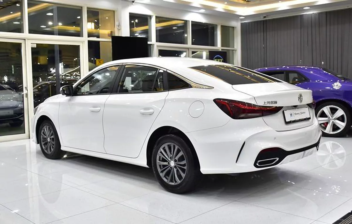 MG 5 180 DVVT ( 2025 Model ) in White Color Chinese Specs-10-10