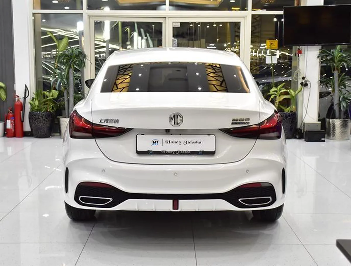 MG 5 180 DVVT ( 2025 Model ) in White Color Chinese Specs-2-2
