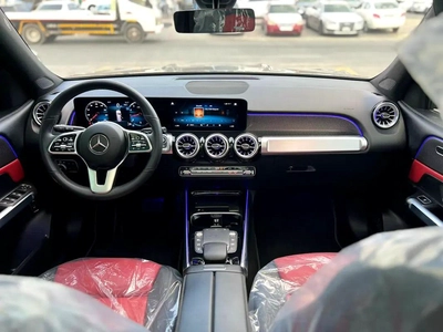 2023 Mercedes-Benz GLB 250 - 7- seats-14