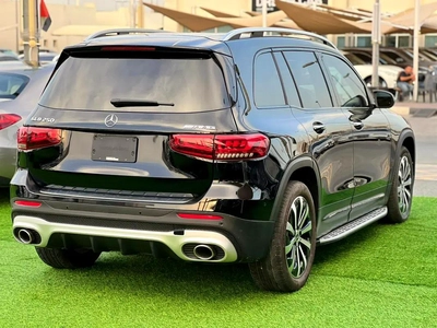2023 Mercedes-Benz GLB 250 - 7- seats-4
