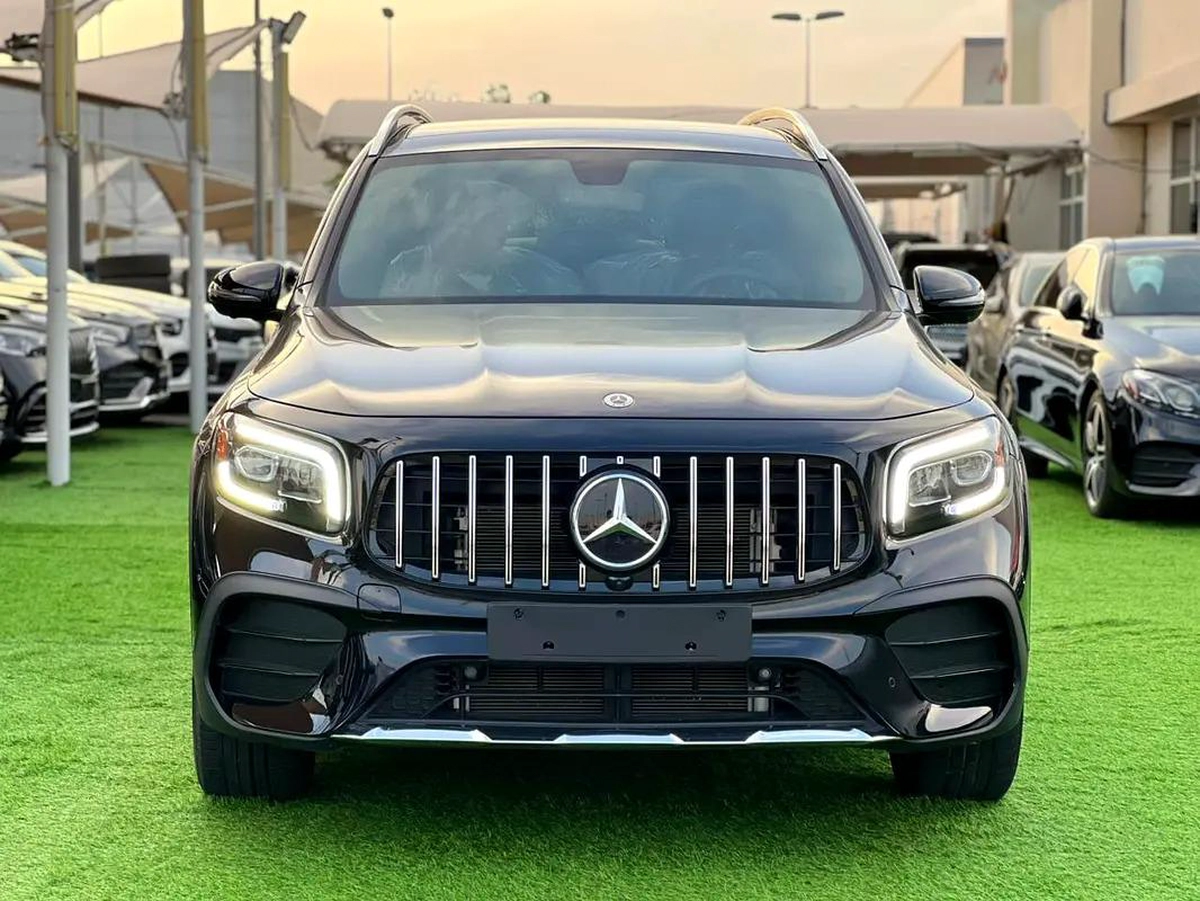 2023 Mercedes-Benz GLB 250 - 7- seats-17-17