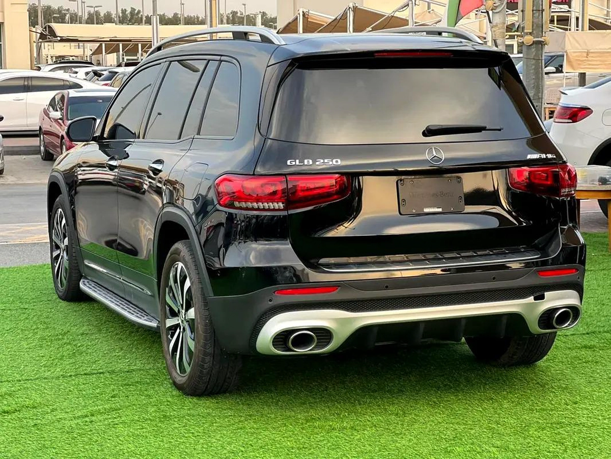 2023 Mercedes-Benz GLB 250 - 7- seats-13-13