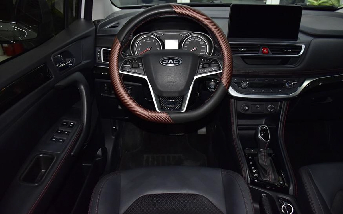 JAC S3 ( 2025 Model ) in Silver Color GCC Specs-2-2