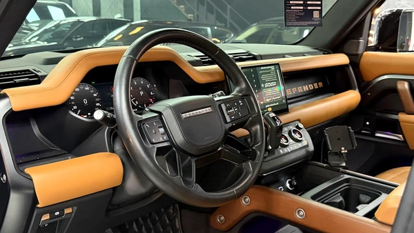2023 Land Rover Defender 110 HSE P400 | GCC Specs | Low Mileage