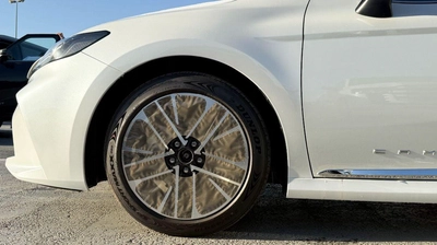 Toyota Camry LIMITED HEV-17