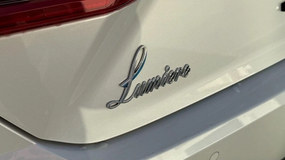 Toyota Camry LIMITED HEV-19
