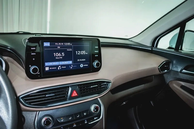 1 YEAR / 20,000 KM WARRANTY | 7 SEATER 2.5  | GCC | AED 1050 PM-10