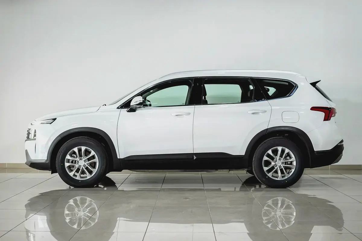 1 YEAR / 20,000 KM WARRANTY | 7 SEATER 2.5  | GCC | AED 1050 PM-6-6