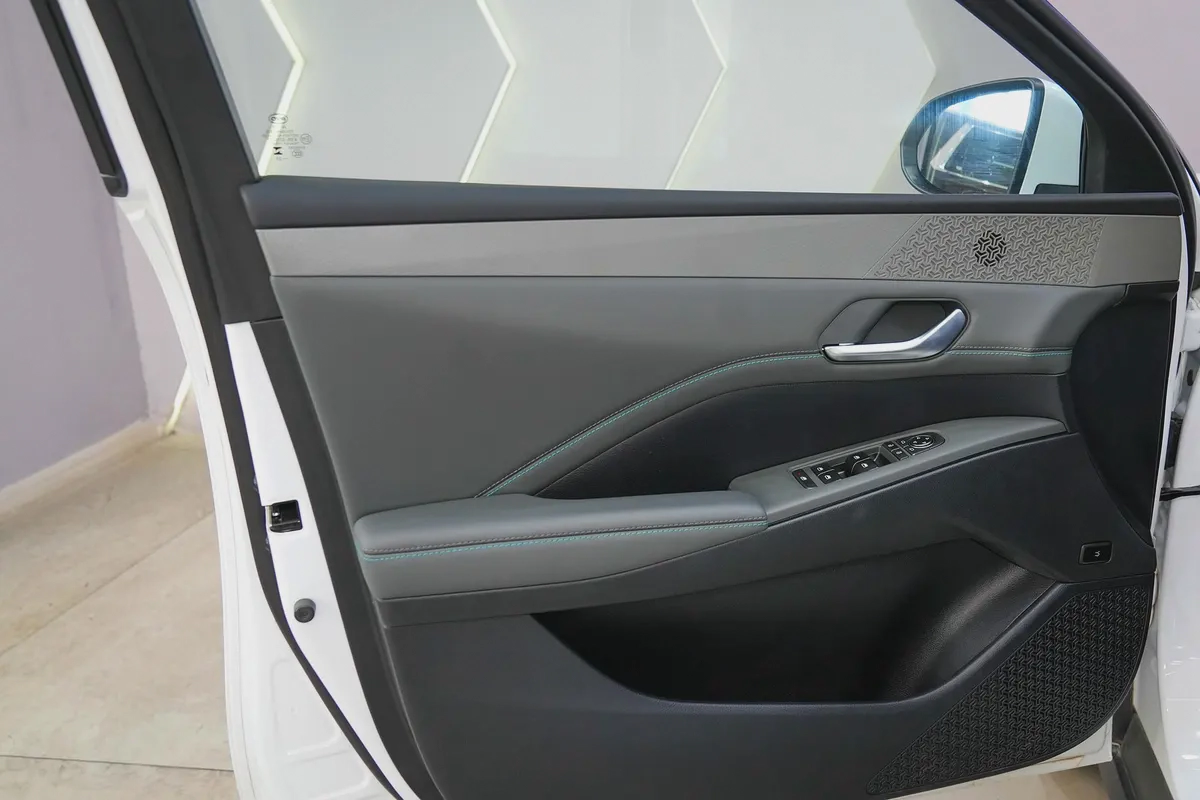2025 - BYD DMi PLUS - BRAND NEW! for 55,000.00 AED-9-9