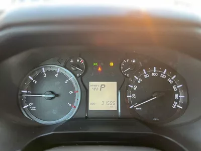Toyota Prado TX-L 2023  Toyota Prado TX 2.7L V4- AWD 4x4 - No accident  Rear  Sensor --18