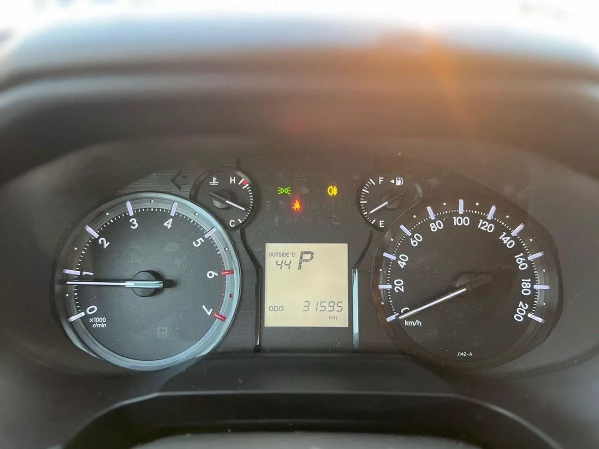 Toyota Prado TX-L 2023  Toyota Prado TX 2.7L V4- AWD 4x4 - No accident  Rear  Sensor --18-0