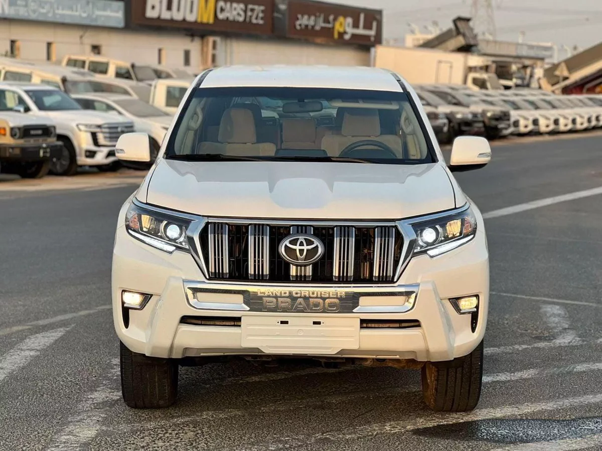 Toyota Prado TX-L 2023  Toyota Prado TX 2.7L V4- AWD 4x4 - No accident  Rear  Sensor --1-0