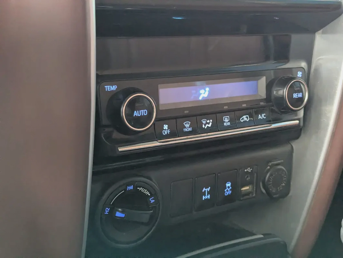 TOYOTA FORTUNER 2017 FACELIFTED 2025 GXR V6 4.0L GCC IN EXCELLENT CONDITION