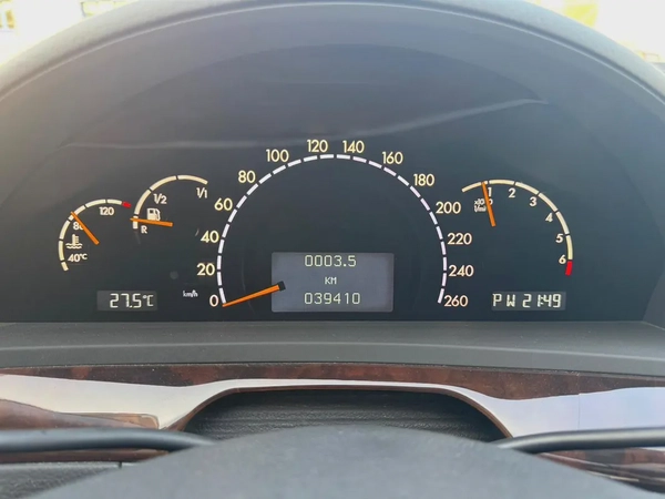 Mercedes Benz S320 AMG PKG 2002 39000km only - 4.5 Auction Grade - Original Paint - Clean Title