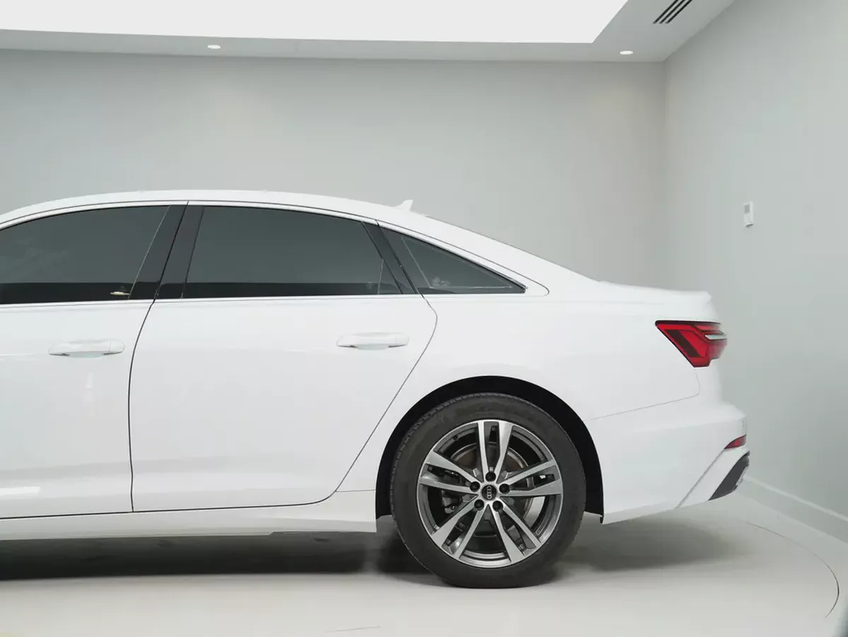 GCC Specs, Low Mileage Audi A6 S-line-3-3