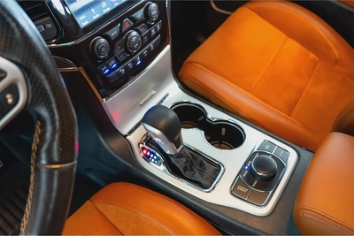 3,754 AED / 60 month’s | 0% DP | 2019 Jeep Grand Cherokee SRT / Full Jeep Service History / Jeep War-8