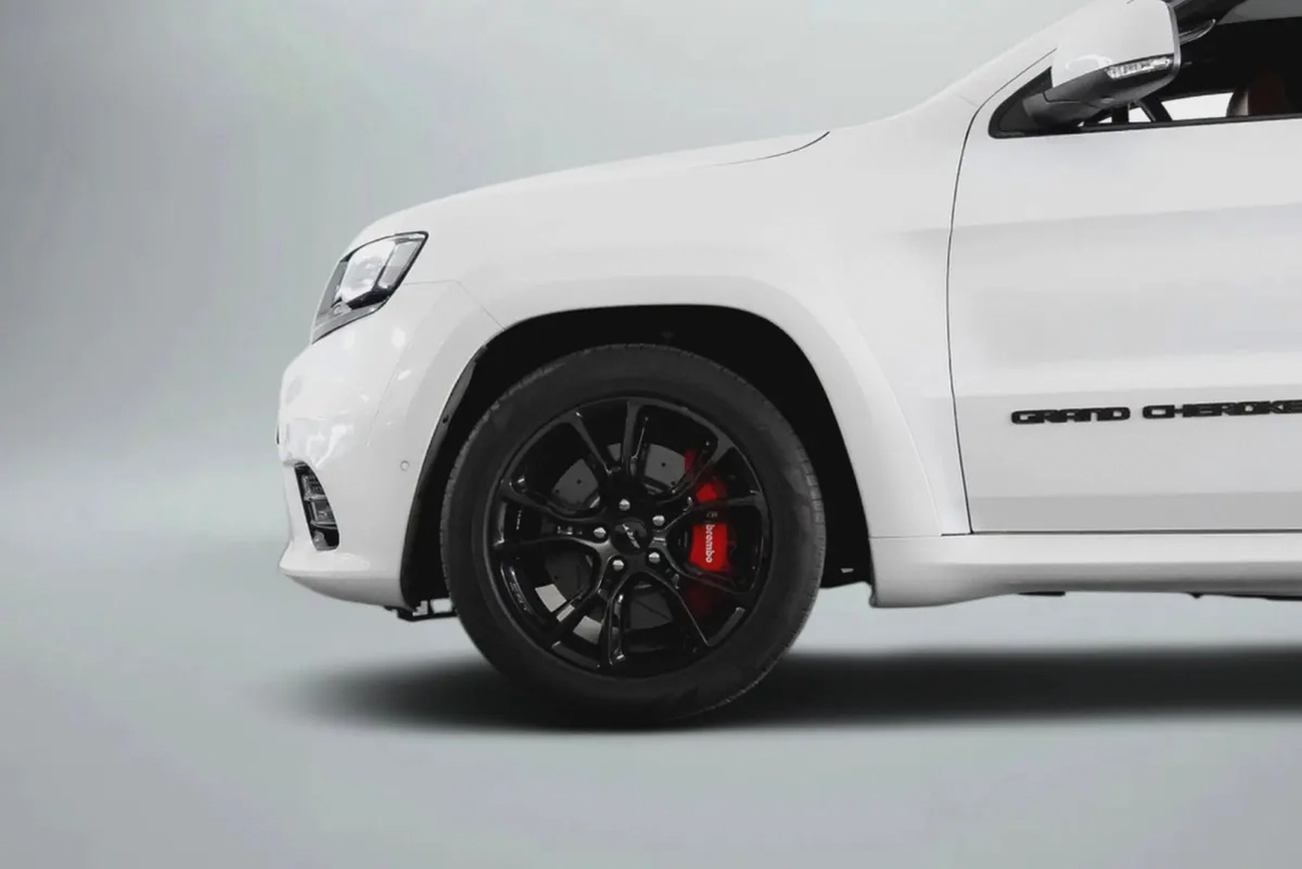 3,754 AED / 60 month’s | 0% DP | 2019 Jeep Grand Cherokee SRT / Full Jeep Service History / Jeep War-5-5