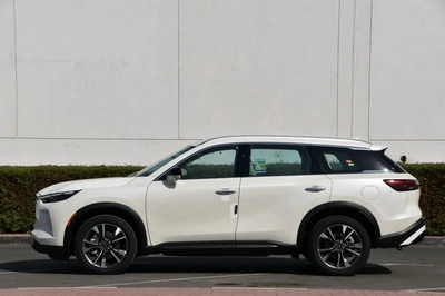 Infiniti QX60 Sensory 3.5L-8