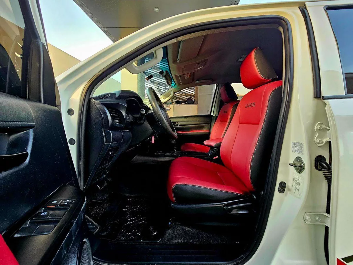 Toyota Hilux GLX PATROL/ AUTO GEAR/ WIDE BODY / AUTO WINDOWS / FULL OPTION-9-0