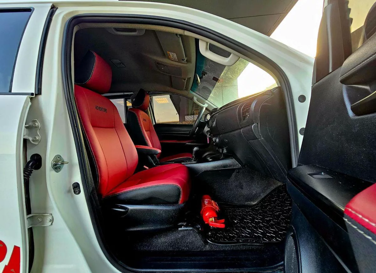 Toyota Hilux GLX PATROL/ AUTO GEAR/ WIDE BODY / AUTO WINDOWS / FULL OPTION-10-0