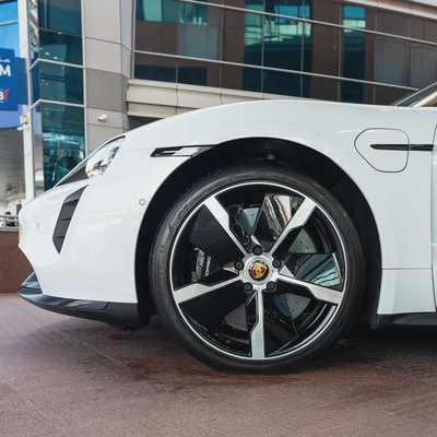 2020 PORSCHE TAYCAN TURBO S DONE ONLY 6000KM-13