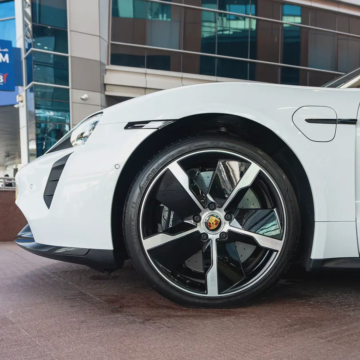 2020 PORSCHE TAYCAN TURBO S DONE ONLY 6000KM-13-13