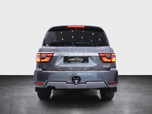 NISSAN PATROL V8 LE PLATINUM GCC FULLY LOADED + STARLIGHT + REAR ENTERTAINMENT + SIDE STEPS