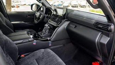 Toyota Land Cruiser GXR LC GXR 3.3D\(LHD) TOYOTA LAND CRUISER LC300 GXR 3.3D AT MY2025 – BLACK-13