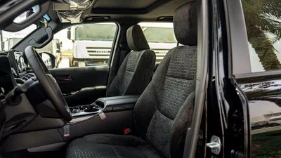 Toyota Land Cruiser GXR LC GXR 3.3D\(LHD) TOYOTA LAND CRUISER LC300 GXR 3.3D AT MY2025 – BLACK-14