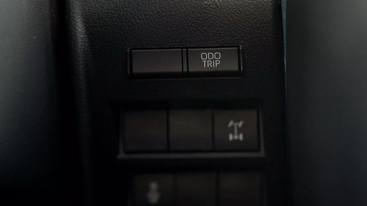 Toyota Land Cruiser GXR LC GXR 3.3D\(LHD) TOYOTA LAND CRUISER LC300 GXR 3.3D AT MY2025 – BLACK-16-0