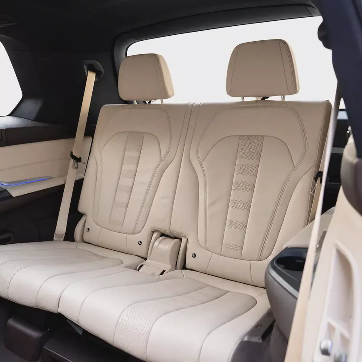 2,778 P.M • 0% Downpayment • BMW X7 40i M Sport • 1 Year Warranty-14-14