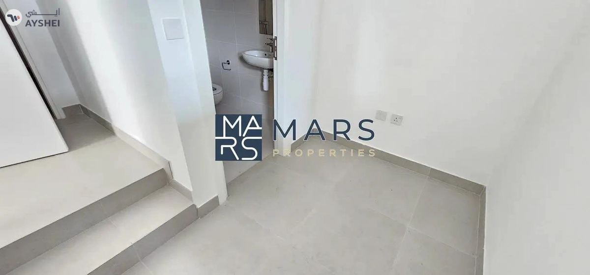 Brand new three bedrooms corner unit ready to move is available for sales in Masaar Sharjah
