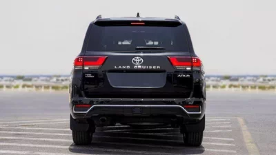 Toyota Land Cruiser VXR 3.5L Toyota land Cruiser VXR PETROL 3.5L-12