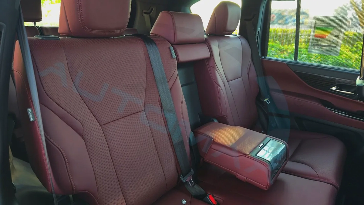 ( Only For Export ) 2026 Lexus LX 600 BB ‘’Signature’’ 3.5TT V6 AWD GCC 0Km BRAND NEW-15-15