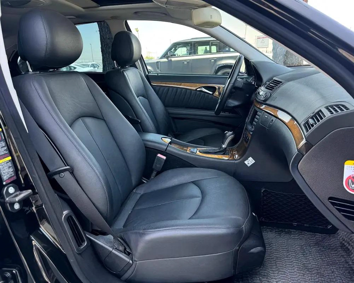 MERCEDES BENZ E350 - 2008 - CLEAN CAR FRESH JAPAN IMPORT