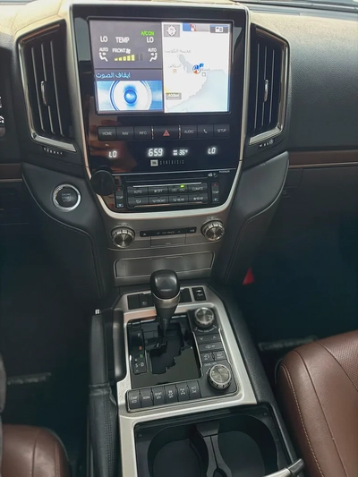 تويوتا لاند كلوزر 2018 خليجي Toyota Land Cruiser VXR 2018 | GCC Specs | Top Option V8-11