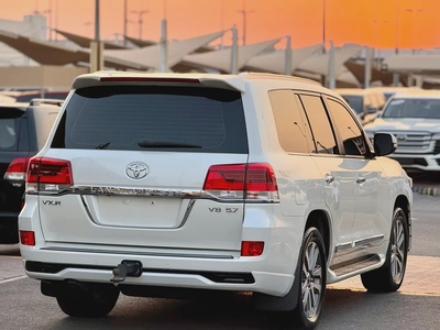 تويوتا لاند كلوزر 2018 خليجي Toyota Land Cruiser VXR 2018 | GCC Specs | Top Option V8-3