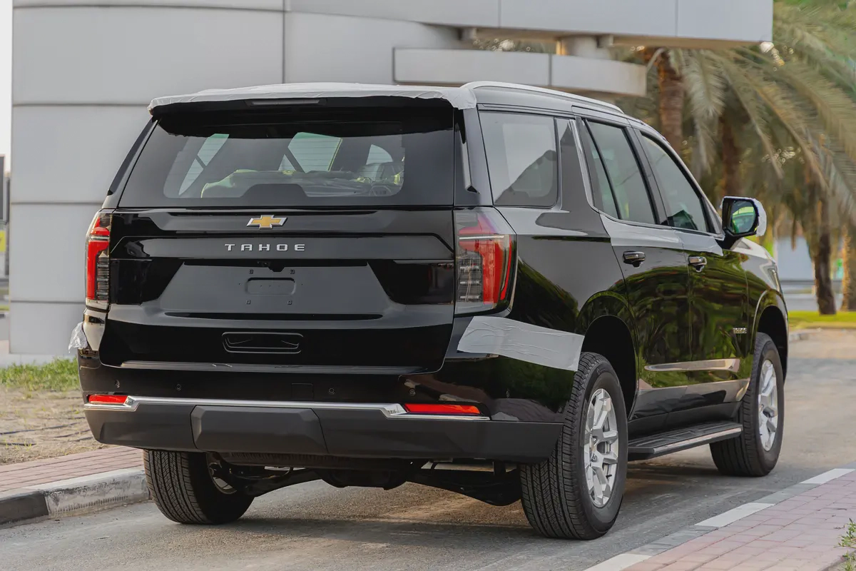 Chevrolet Tahoe | 2WD LS | V8 5.3L SUV RWD | GCC | 2026 (Export)-3-3