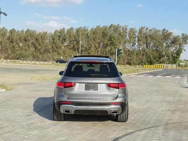 Mercedes-Benz GLB 250 4MATIC 2020, American Specs