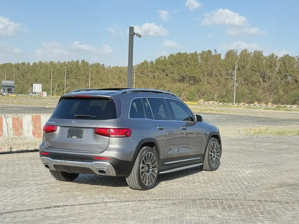 Mercedes-Benz GLB 250 4MATIC 2020, American Specs