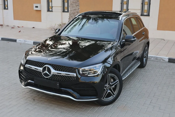 GLC200 AMG - GCC SPECS - UNDER WARRANTY - FULL SERVICE HISTORY - ACCIDENT FREE