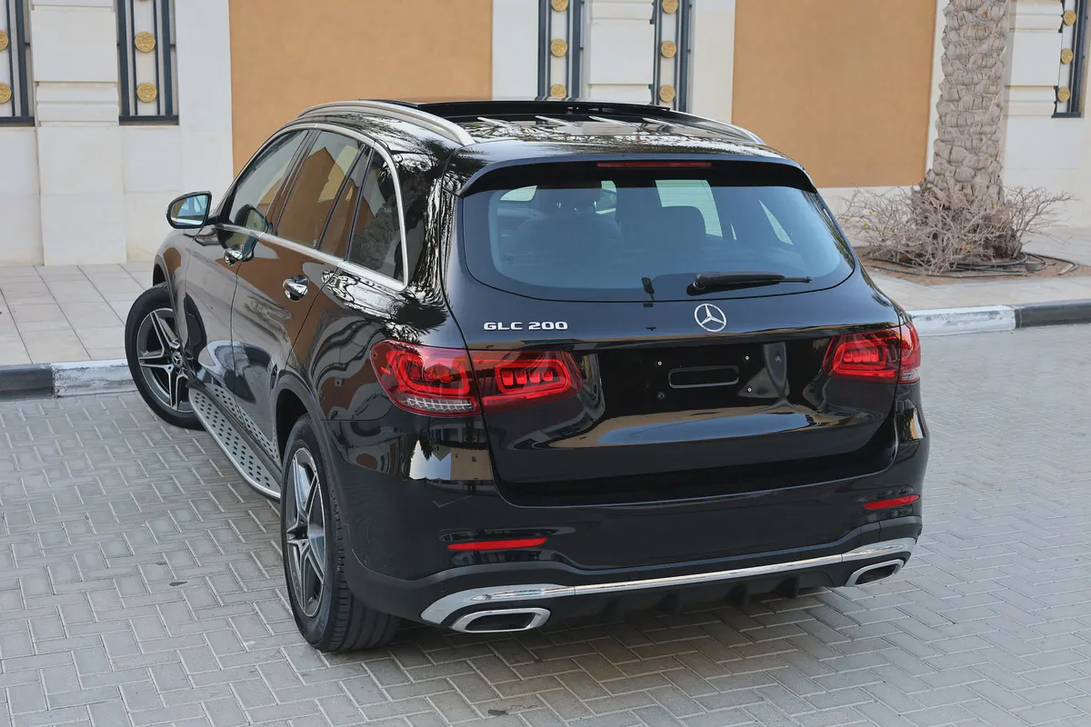 GLC200 AMG - GCC SPECS - UNDER WARRANTY - FULL SERVICE HISTORY - ACCIDENT FREE-4-4