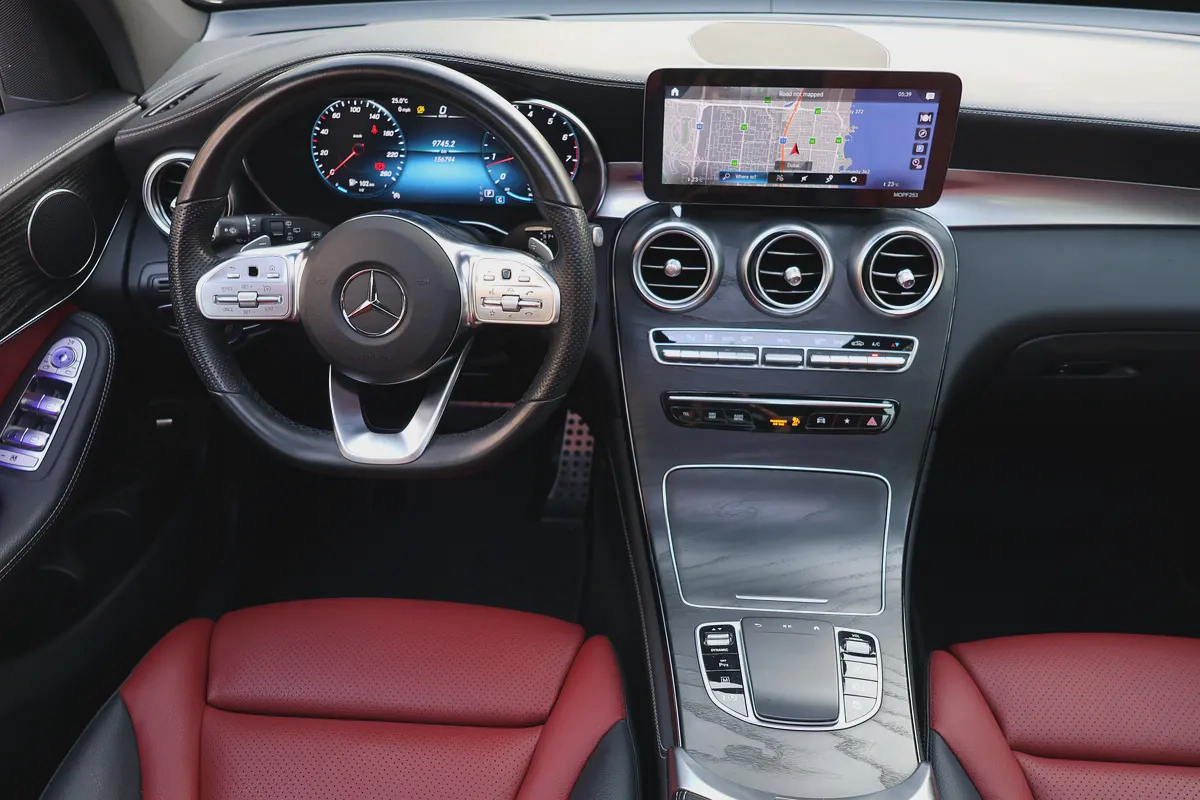 GLC200 AMG - GCC SPECS - UNDER WARRANTY - FULL SERVICE HISTORY - ACCIDENT FREE-13-13