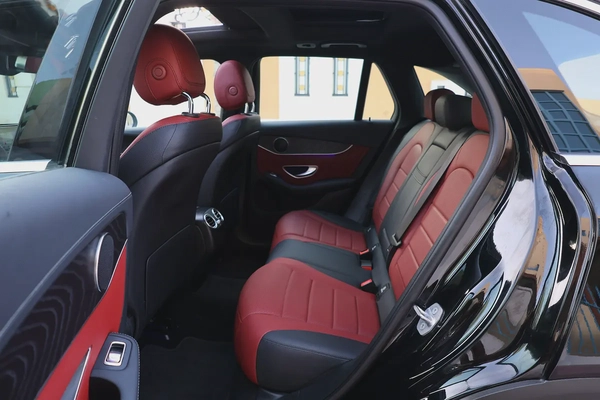GLC200 AMG - GCC SPECS - UNDER WARRANTY - FULL SERVICE HISTORY - ACCIDENT FREE