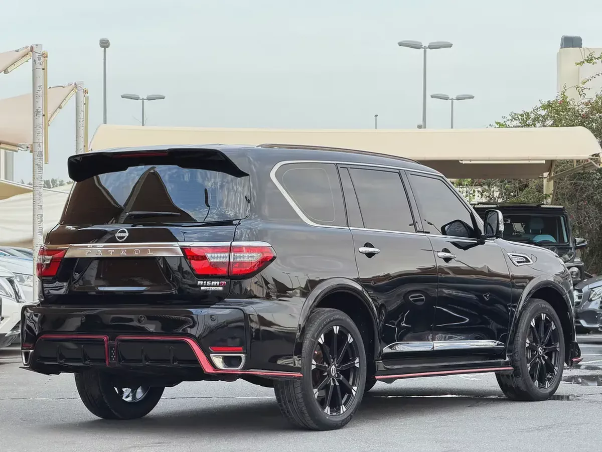 Nissan Patrol LE Platinum 2016 - GCC Specs - Excellent Condition-3-3